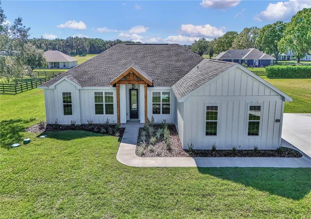 Photo 1 of Single family home for sale at 1916 Nw 80th Street, Ocala, FL 34475 | MLS# OM713108 | Listing updated on 2026-08-30
