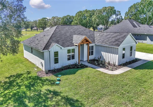 Photo 2 of Single family home for sale at 1916 Nw 80th Street, Ocala, FL 34475 | MLS# OM713108 | Listing updated on 2026-08-30