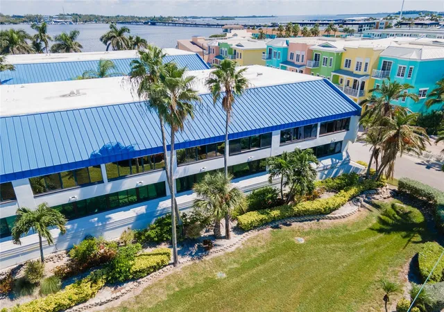43rd image of 1007 Gulf Dr N #106, Bradenton Beach, FL 34217 | MLS# A4671315