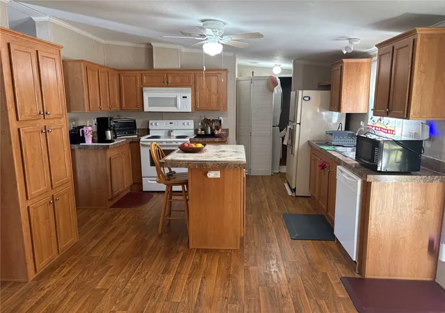 Photo 4 of Manufactured home for sale at 10342 Shady Dr, Hudson, FL 34669 | MLS# TB8446117 | Listing updated on 2026-10-06