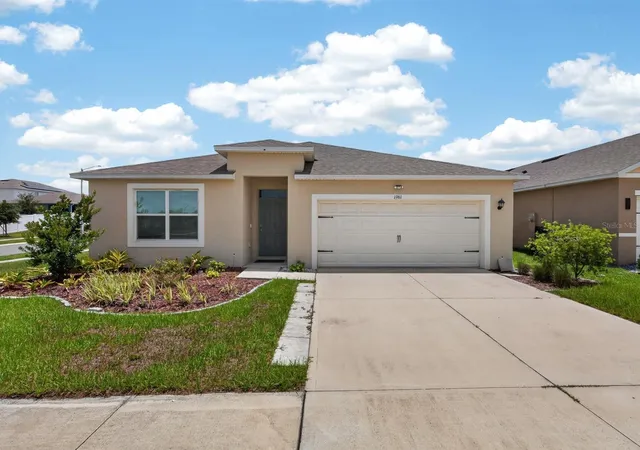 Photo 1 of Single family home for sale at 1961 Victoria St, Davenport, FL 33837 | MLS# S5138149 | Listing updated on 2026-08-25