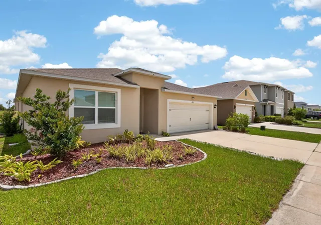 Photo 3 of Single family home for sale at 1961 Victoria St, Davenport, FL 33837 | MLS# S5138149 | Listing updated on 2026-08-25