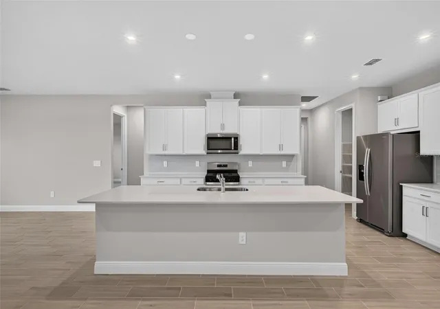Photo 4 of Single family home for sale at 12927 Pierce St, Parrish, FL 34219 | MLS# TB8446169 | Listing updated on 2026-10-28