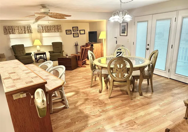 Photo 4 of Manufactured home for sale at 11211 101st Street #93, Largo, FL 33773 | MLS# TB8446281 | Listing updated on 2026-04-30