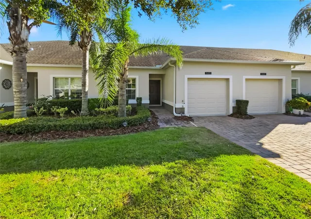 Photo 3 of Sale Pending at 3542 Fairwaters Ct #D, Clermont, FL 34711 | MLS# O6359127 | Listing updated on 2026-09-11