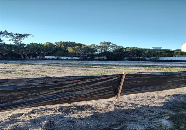 Photo 1 of Land for sale at 2451 Quincy St S, Saint Petersburg, FL 33711 | MLS# TB8446517 | Listing updated on 2026-07-29