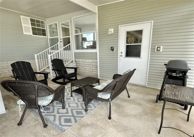 3rd image of 6834 Mount Pleasant Rd Ne #75, Saint Petersburg, FL 33702 | MLS# TB8446571