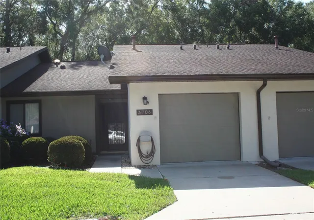 Photo 1 of Sale Pending at 3706 Ne 16th Place, Ocala, FL 34470 | MLS# OM713213 | Listing updated on 2026-08-28
