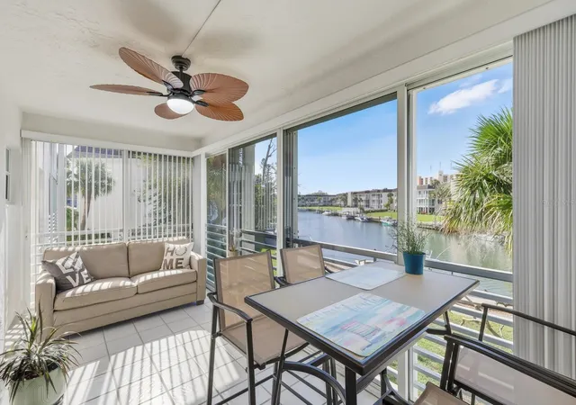 Homes for sale in Longboat Key, FL | 4380 Exeter Dr #H202, Longboat Key, FL 34228 | MLS# A4671530