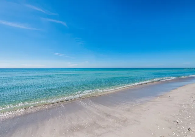 Homes for sale in Longboat Key, FL | 4380 Exeter Dr #H202, Longboat Key, FL 34228 | MLS# A4671530