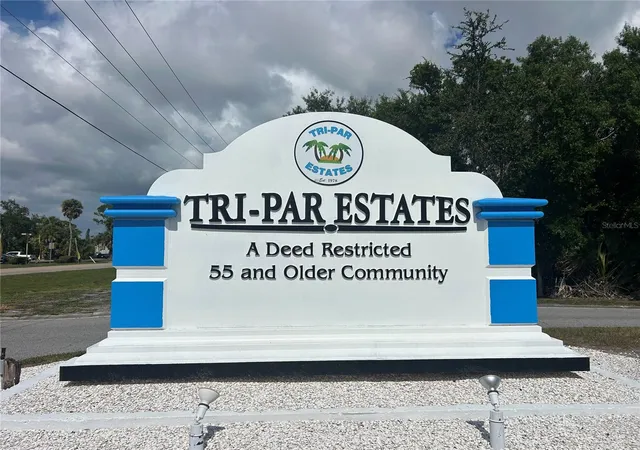 Photo 1 of Manufactured home for sale at 5325 Boca Raton Ave, Sarasota, FL 34234 | MLS# A4671544 | Listing updated on 2026-08-28