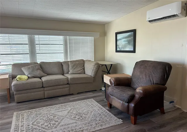 Photo 2 of Manufactured home for sale at 5325 Boca Raton Ave, Sarasota, FL 34234 | MLS# A4671544 | Listing updated on 2026-08-28