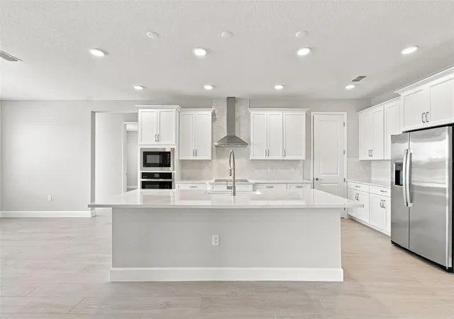 Photo 4 of Single family home for sale at 17036 Overstory Rd, Orlando, FL 32820 | MLS# O6359429 | Listing updated on 2026-10-01