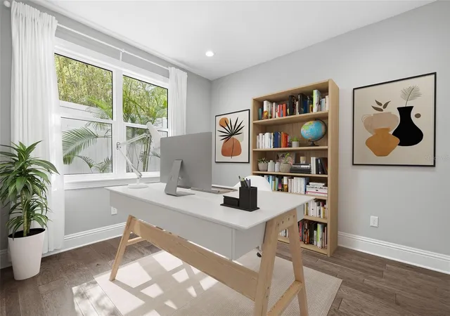 Photo 3 of Townhouse for sale at 123 5th Avenue N, St Petersburg, FL 33701 | MLS# TB8446848 | Listing updated on 2026-10-30
