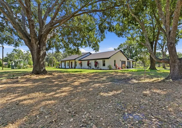 3rd image of 2506 Hawk Griffin Rd, Plant City, FL 33565 | MLS# TB8446950