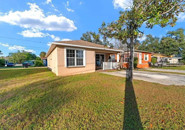 Homes for sale in Saint Petersburg, FL | 2563 13th Ave S, Saint Petersburg, FL 33712 | MLS# TB8447074