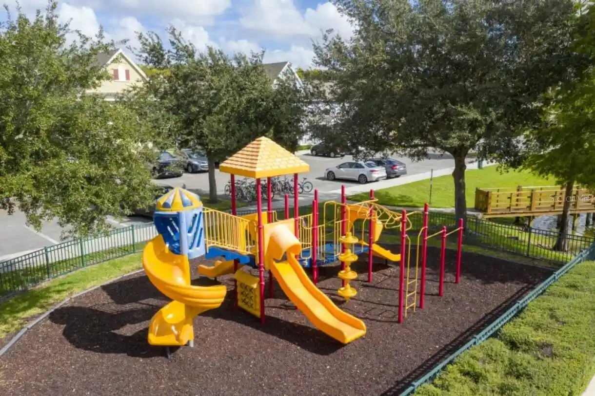 Listing Photo 32 - Condo for sale in 2201 San Vittorino Cir located at 2201 San Vittorino Cir, KISSIMMEE, FL 34741 - Unit #108