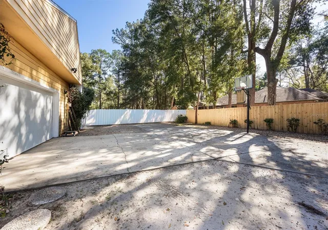 Photo 4 of Single family home for sale at 3811 SW 82nd Street, Gainesville, FL 32608 | MLS# GC535378 | Listing updated on 2026-07-30