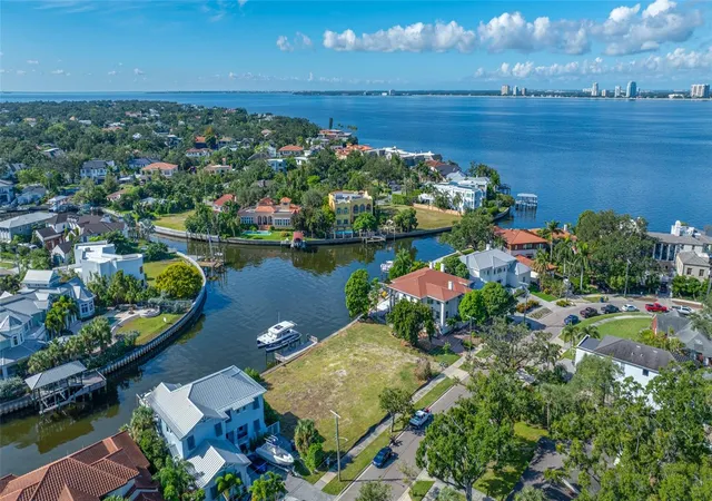 2nd image of 104 Adalia Ave, Tampa, FL 33606 | MLS# TB8447231