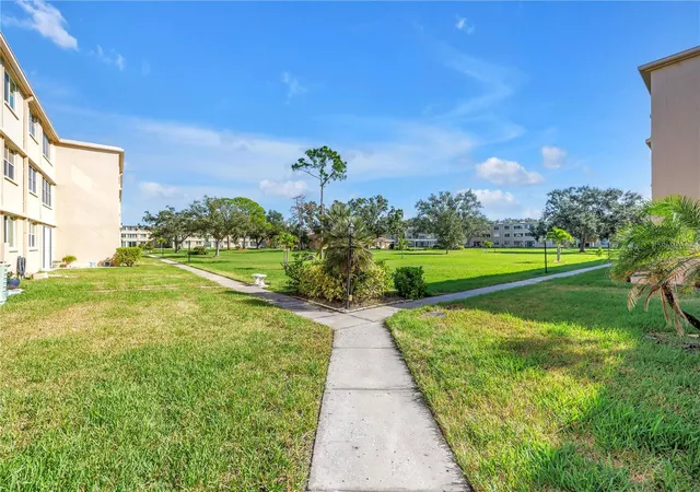 Homes for sale in St Petersburg, FL | 5095 Bay Street, St Petersburg, FL 33703 | Houzeo