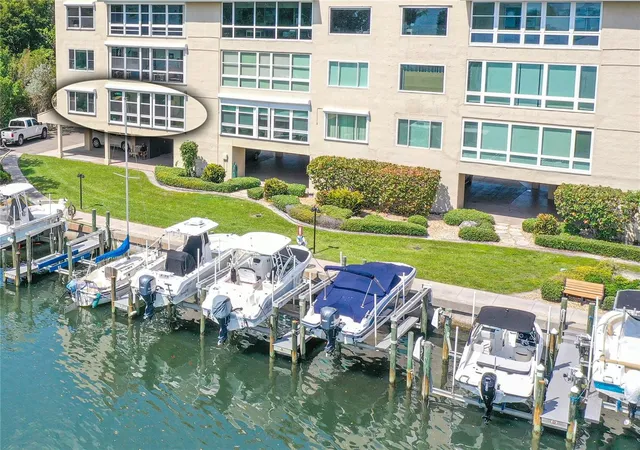 Homes for sale in Longboat Key, FL | 4500 Gulf Of Mexico Dr #206, Longboat Key, FL 34228 | MLS# A4671822