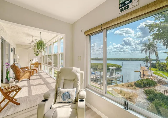 Homes for sale in Longboat Key, FL | 4500 Gulf Of Mexico Dr, Longboat Key, FL 34228
