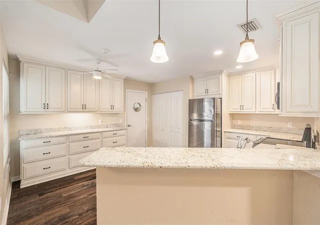 Homes for sale in Lutz, FL | 21527 Woodstork Ln, Lutz, FL 33549 | MLS# TB8447434