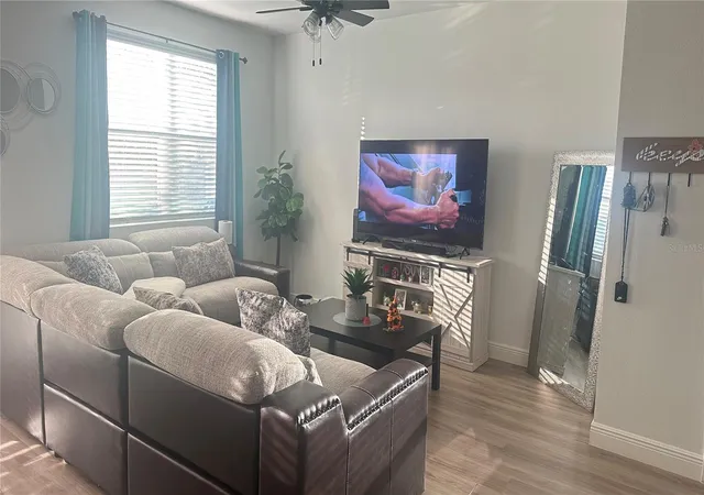 4th image of 453 Madison Dr, Davenport, FL 33837 | MLS# TB8447477