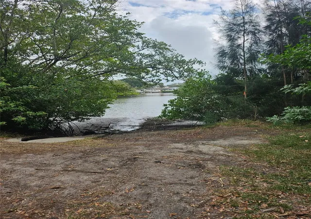 46th image of 2366 Pembrook Dr, Clearwater, FL 33764 | MLS# TB8447488