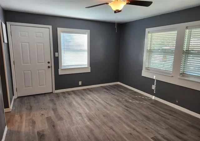 Photo 2 of Single family home for sale at 2011 11th Street W, Bradenton, FL 34205 | MLS# TB8447533 | Listing updated on 2026-08-31