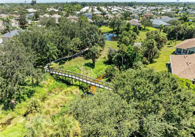 Homes for sale in Bradenton, FL | 4024 Overture Circle, Bradenton, FL 34209 | Houzeo
