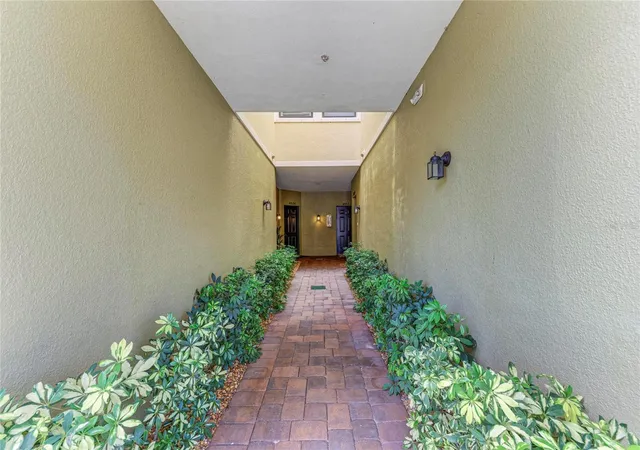 Listing Photo 5 - Condo for sale in building located at 4024 Overture Cir, BRADENTON, FL 34209 - Unit #486