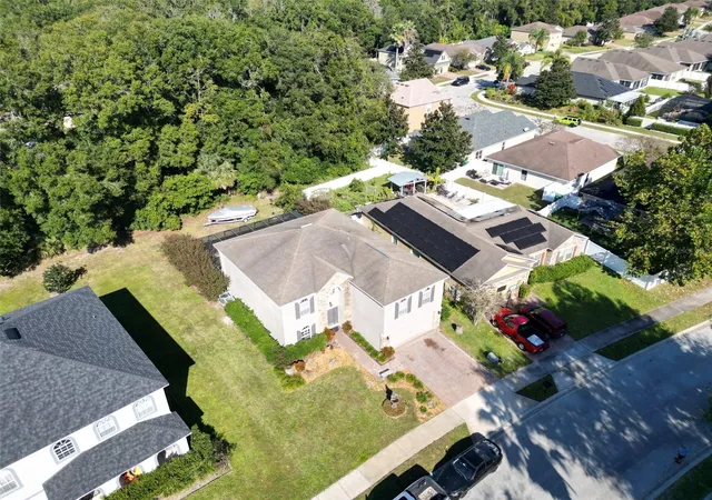 Photo 4 of Single family home for sale at 121 W Fiesta Key Loop, Deland, FL 32720 | MLS# O6360188 | Listing updated on 2026-07-01