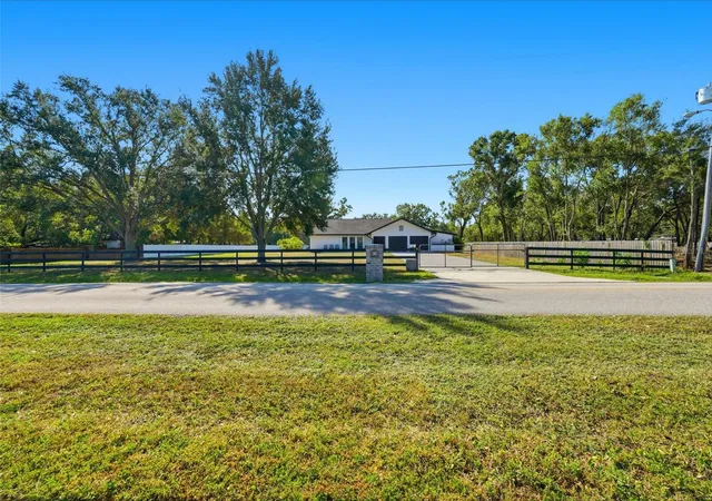 Photo 3 of Single family home for sale at 6370 90th Avenue N, Pinellas Park, FL 33782 | MLS# TB8447718 | Listing updated on 2026-10-03