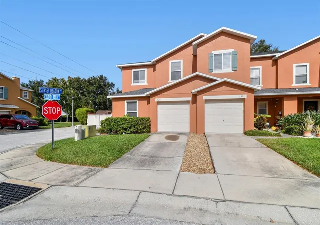 Homes for sale in Clearwater, FL | 2520 Colony Reed Ln, Clearwater, FL 33763 | MLS# TB8447778