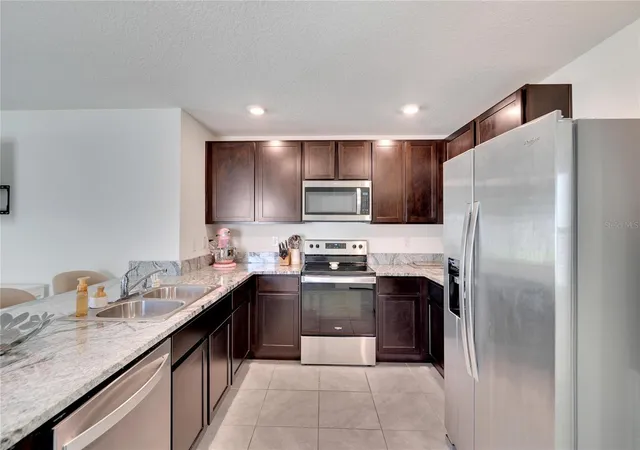 Photo 4 of Single family home for sale at 5547 Logan Cave Ave, Wimauma, FL 33598 | MLS# A4671948 | Listing updated on 2026-09-15