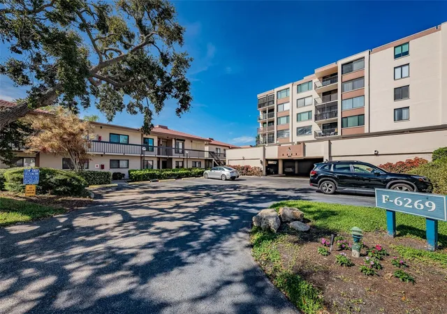 2nd image of 6269 Palma Del Mar Blvd S, ST PETERSBURG, FL 33715