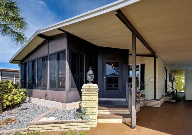 Photo 3 of Manufactured home for sale at 2100 Kings Hwy #1067, Punta Gorda, FL 33980 | MLS# C7517699 | Listing updated on 2026-04-09