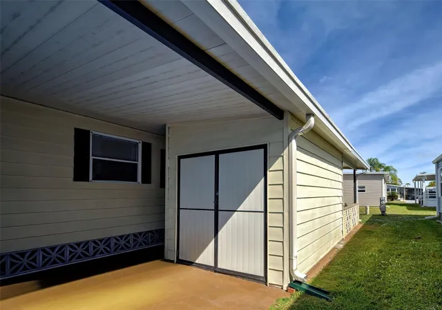 Photo 4 of Manufactured home for sale at 2100 Kings Hwy #1067, Punta Gorda, FL 33980 | MLS# C7517699 | Listing updated on 2026-04-09