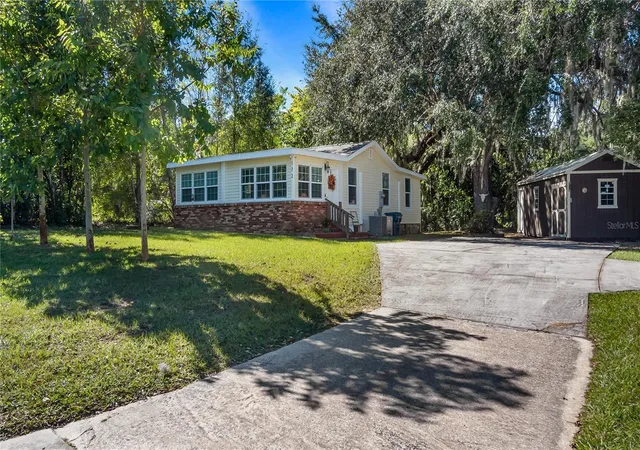 33rd image of 172 S Virginia Ave, Center Hill, FL 33514 | MLS# G5104486