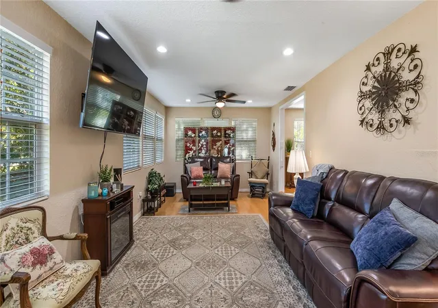 4th image of 172 S Virginia Ave, Center Hill, FL 33514 | MLS# G5104486