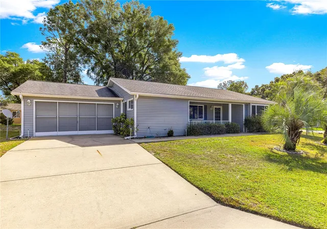 Photo 1 of Single family home for sale at 10987 Sw 86th Ter, Ocala, FL 34481 | MLS# OM713507 | Listing updated on 2026-08-26