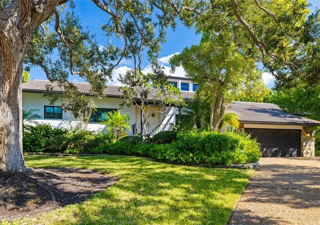 2nd image of 560 Harbor Cove Cir, Longboat Key, FL 34228 | MLS# A4672059