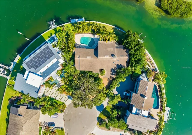 4th image of 560 Harbor Cove Cir, Longboat Key, FL 34228 | MLS# A4672059