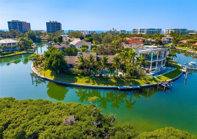 1st image of 560 Harbor Cove Cir, Longboat Key, FL 34228 | MLS# A4672059