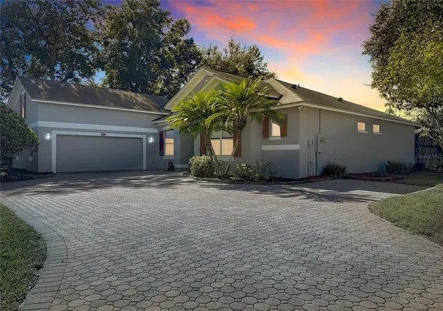 Photo 3 of Single family home for sale at 3619 Supreme Ct, Apopka, FL 32703 | MLS# O6360602 | Listing updated on 2026-09-30