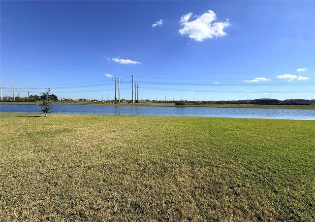 Photo 3 of Single family home for sale at 10062 Daybreak Glen, Parrish, FL 34219 | MLS# A4672086 | Listing updated on 2026-09-22
