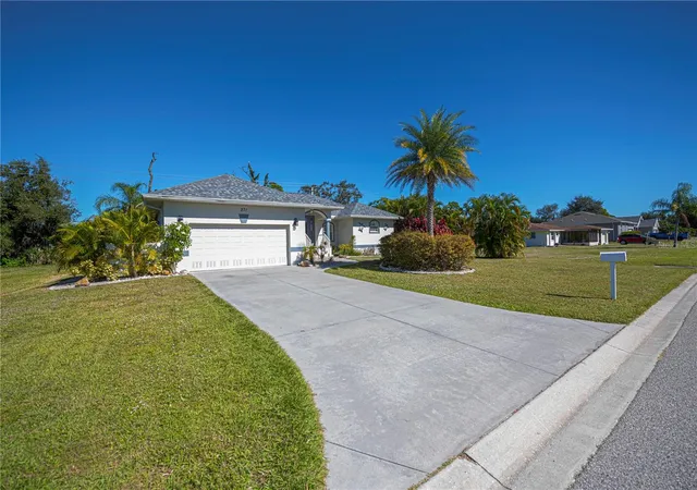 3rd image of 271 Annapolis Ln, Rotonda West, FL 33947 | MLS# D6144771
