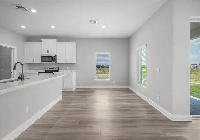 5th image of 3392 Chinotto Dr, Lake Alfred, FL 33850 | MLS# TB8448339