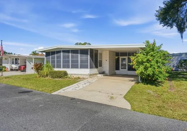 Photo 1 of Manufactured home for sale at 101 Mango Cvs, Leesburg, FL 34748 | MLS# G5104557 | Listing updated on 2026-10-17